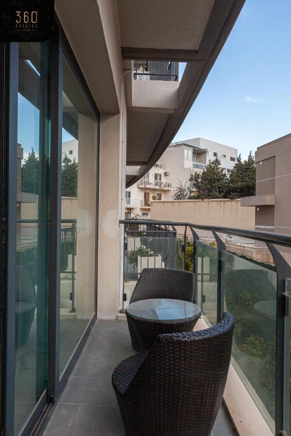 Apartamento Pender Lux Complex - 3Br Unit With Private Parking By 360 Estates San Julián Exterior foto